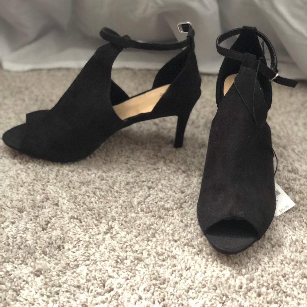Black sandal/heel